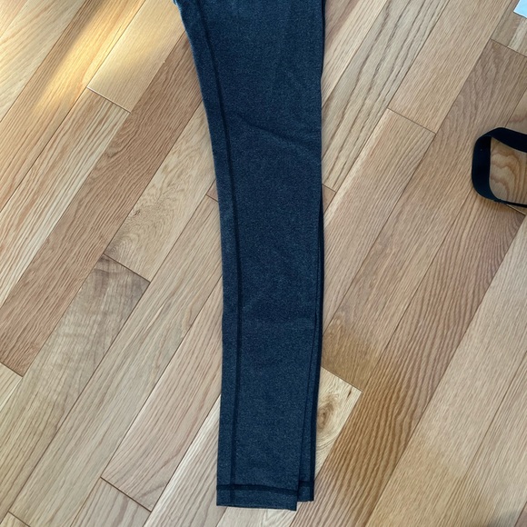 Lululemon Skinny Will Pant - Picture 5 of 5